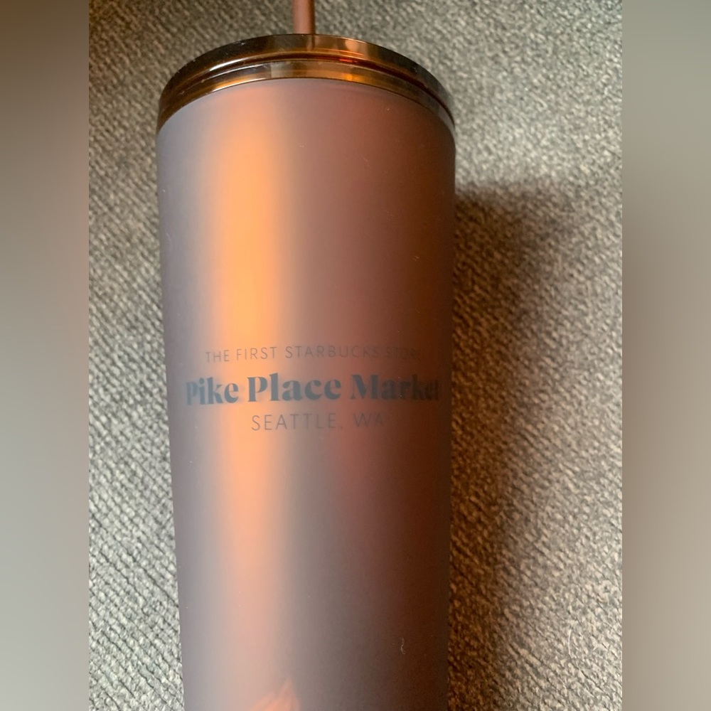 Starbucks - Limited Edition Pike’s Place Market tumbler